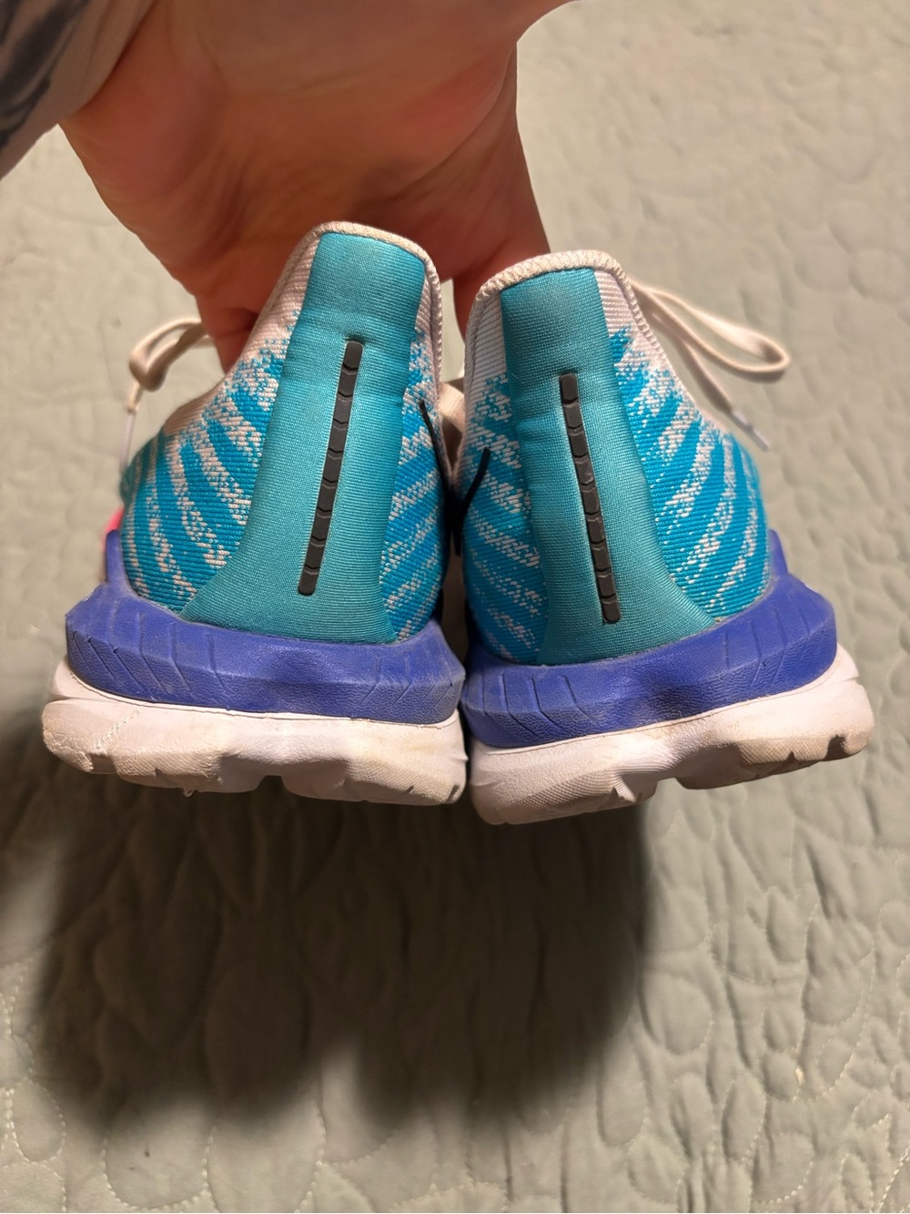 HOKA One One Mach 5 Women's White and Scuba Blue Running Shoes Size 9 - Picture 2 of 8